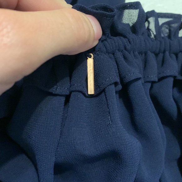 Misa Los Angeles Livey sz M Navy Off the Shoulder Blouse - Picture 7 of 7